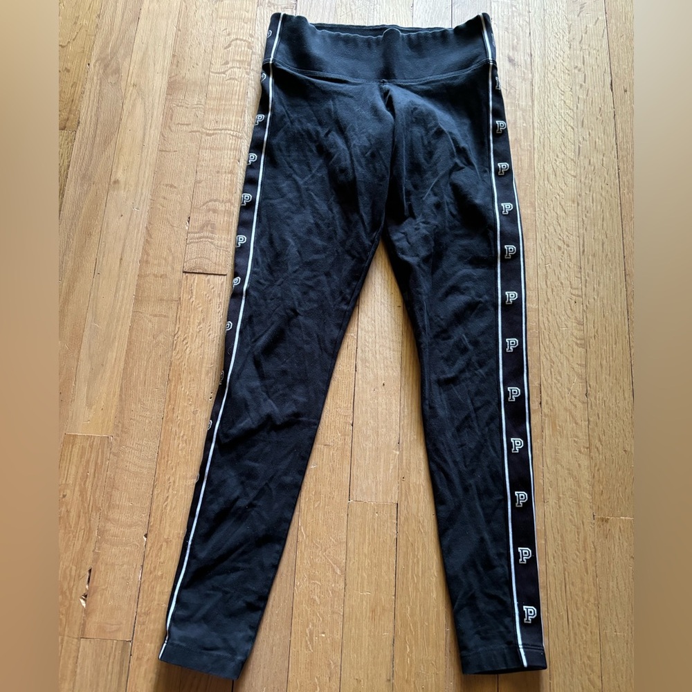 Pink Victoria secret  yoga Leggings size(S)